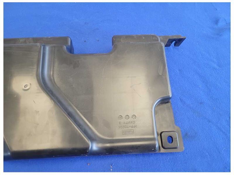 2015-2017 Ford F150 4x4 Pickup Truck Rear Subwoofer Speaker Box 2580 - The Parts Farm