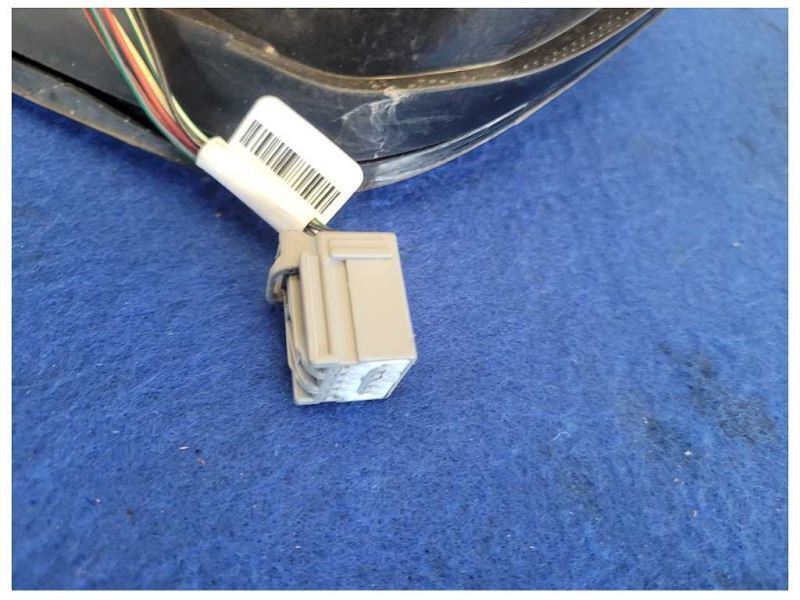 2015-2017 Ford Mustang GT S550 Driver LH Rear Taillight Lamp Tint Scuffs 2586 - The Parts Farm