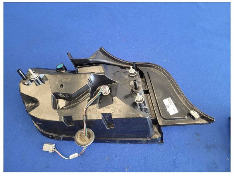 2018-2023 Ford Mustang GT S550 Passenger Rear Tail Light Brake Lamp 2577 - The Parts Farm