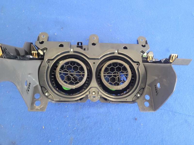 2018-2020 Chevrolet Camaro SS 6.2L Temperature Control Dual Zone CJ2 HVAC 2259 - The Parts Farm