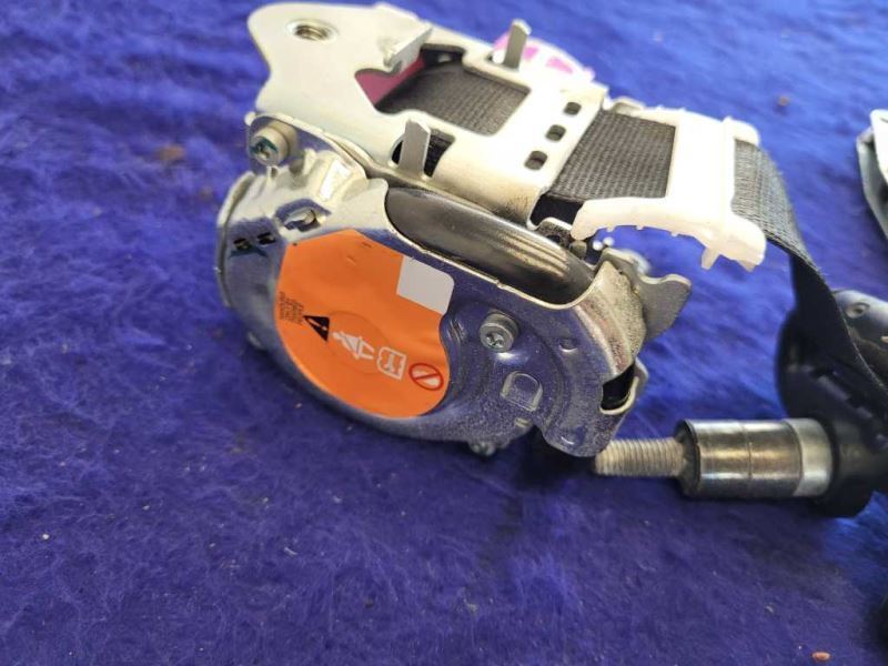 2015-2017 Ford Mustang GT S550 Seat Belt Front Passenger Right Convertible - The Parts Farm