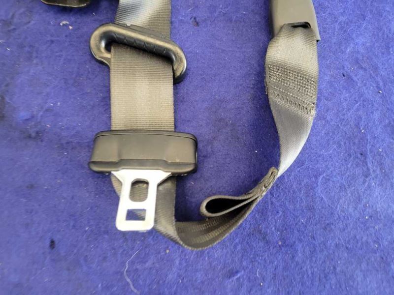 2015-2020 Ford Mustang Shelby GT350 Passenger Front Seat Belt Retractor 2419 - The Parts Farm
