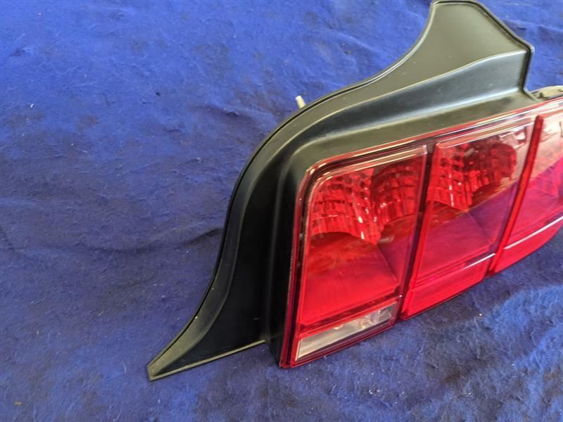 2005-2009 Ford Mustang GT GT500 Driver Left LH Taillight Lamp Brake Lens - The Parts Farm