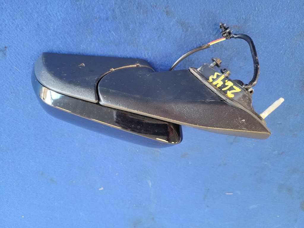 2015-2020 Ford Mustang GT S550 Driver Rear View Mirror Spotter Paint G1 2643 - The Parts Farm