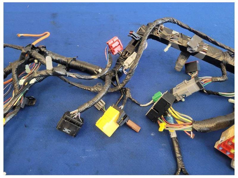 2003 Ford Mustang GT 4.6L Coupe Dash Harness Wire Plug *Cut* 2556 - The Parts Farm