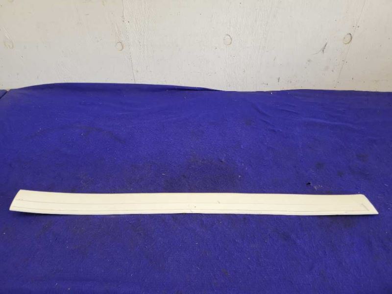 1987-1993 Ford Mustang GT LX 5.0L Driver Left Door Molding Trim Paint White - The Parts Farm