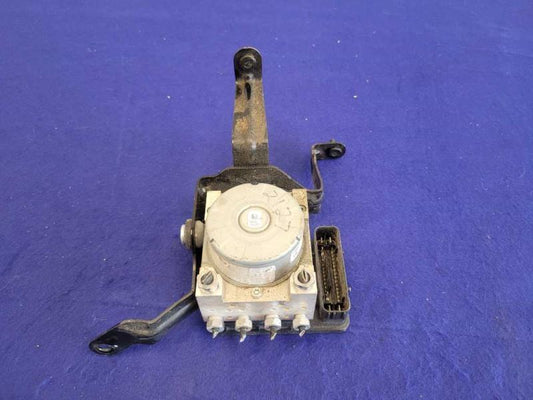 2015-2020 Ford Mustang Shelby GT350 ABS Module M/T Anti-Lock Brakes 2127 - The Parts Farm