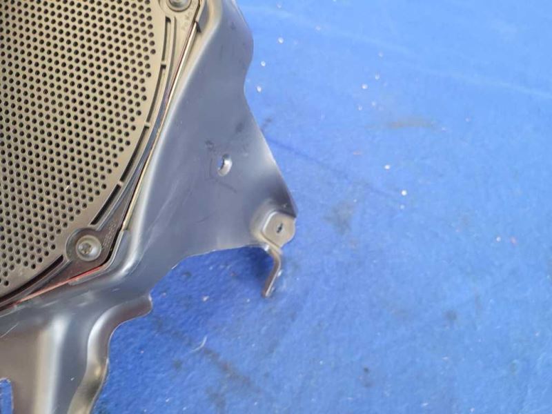 2005-2009 Ford Mustang GT 4.6L Saleen Convertible Driver Door Speaker Audio 2453 - The Parts Farm