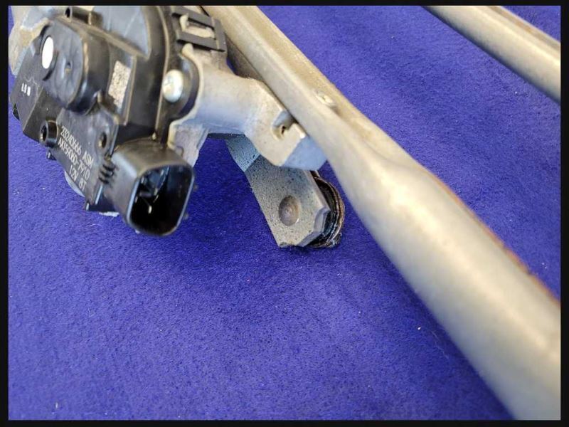 2016-2020 Chevrolet Camaro SS 6.2L Windshield Wiper Linkage Motor - The Parts Farm