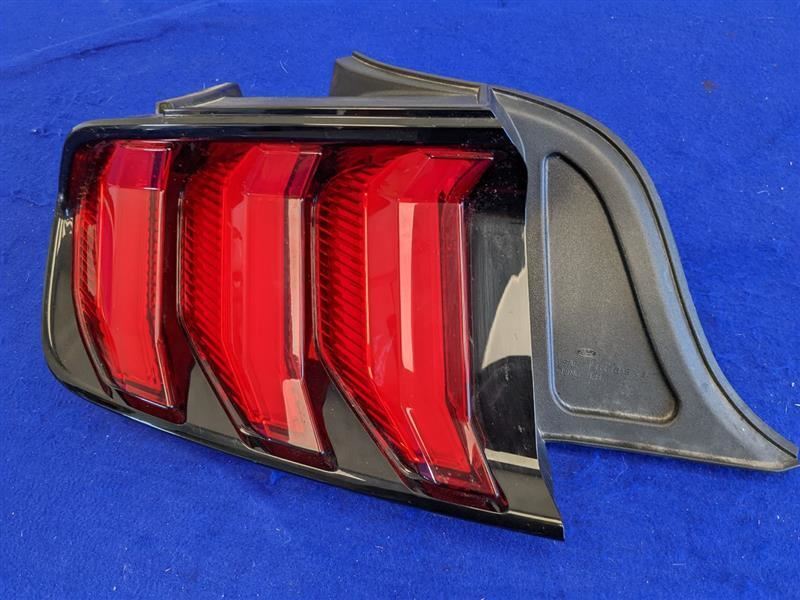 2018-2023 Ford Mustang GT S550 Driver Left LH Tail Light Lamp Brake Lens OEM - The Parts Farm