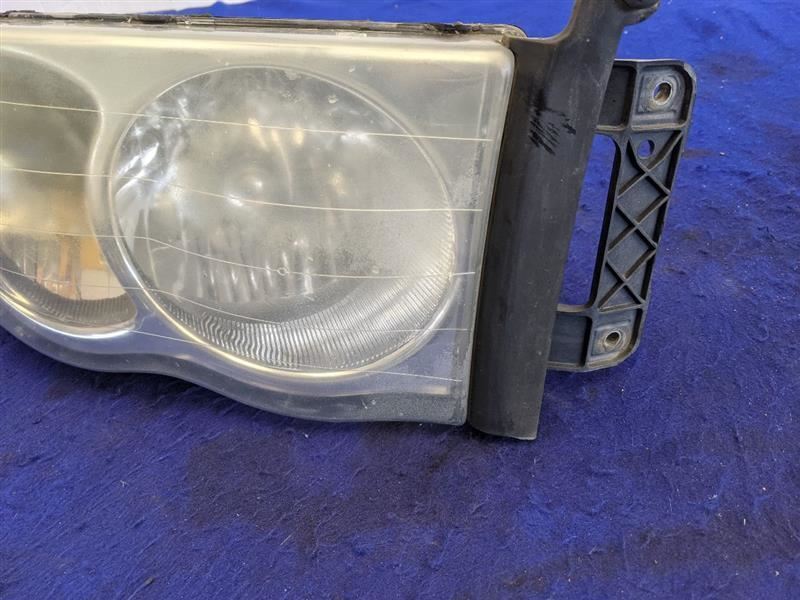 2003-2006 Dodge Ram Viper SRT-10 8.3L Passenger Right Headlight Lamp Lens - The Parts Farm