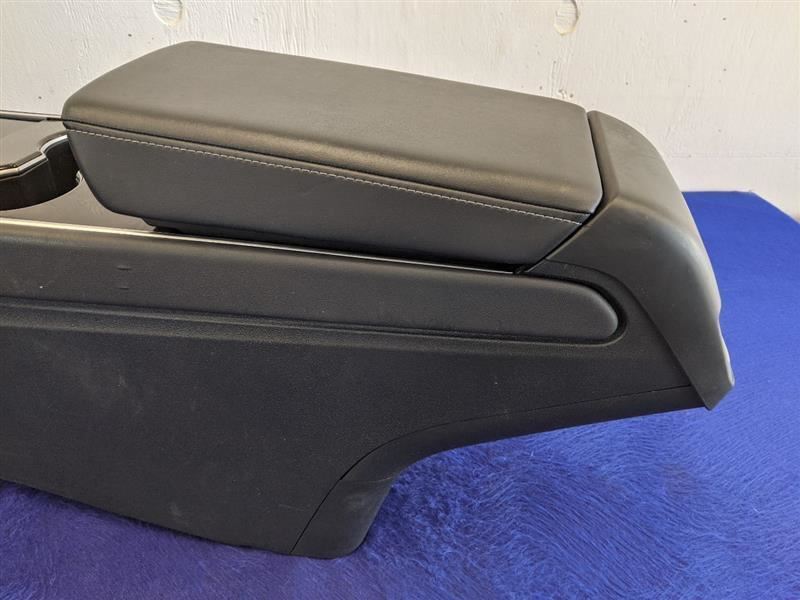TESLA 3   2018 Console Front 70475 - The Parts Farm