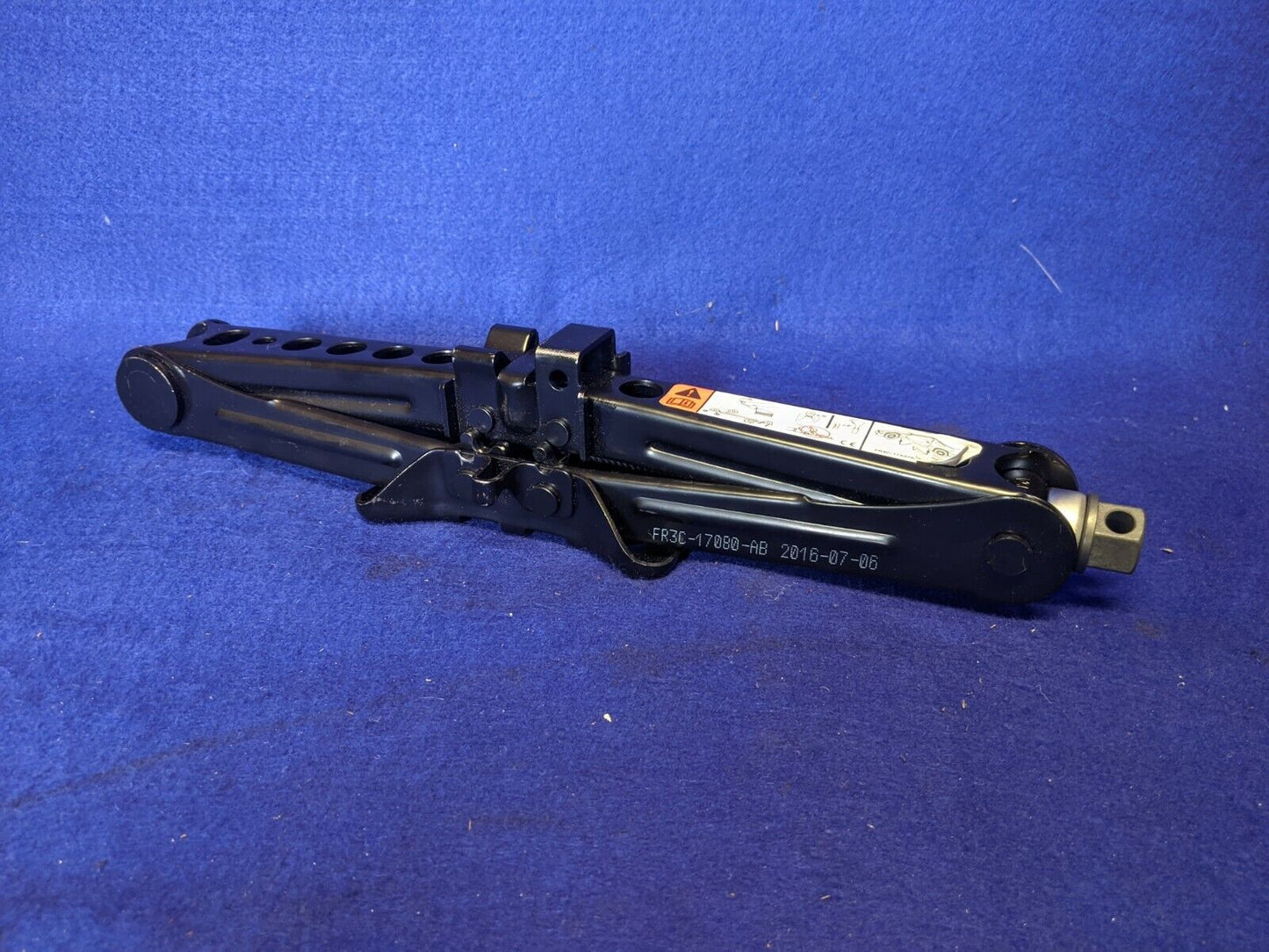 2018-2023 Ford Mustang GT S550 Coupe Convertible Jack Scissor Lug Wrench Kit - The Parts Farm