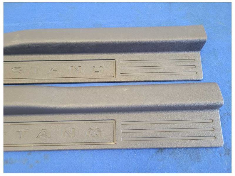 2010-2014 Ford Mustang GT 4.6L Pair Door Sill Plates Scuff Covers Base 2479 - The Parts Farm
