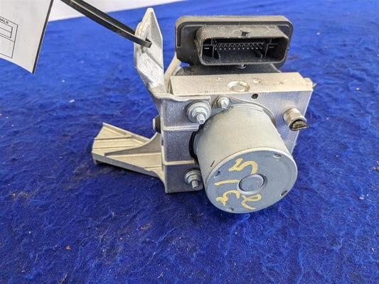 2017-2019 Cadillac CTS V 6.2 LT4 Sedan ABS Module Switch Pump Brake 2315 - The Parts Farm