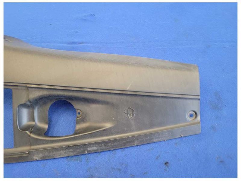 2004-2006 Porsche Cayenne Turbo 4.5L Passenger Engine Cover Panel 2137 - The Parts Farm