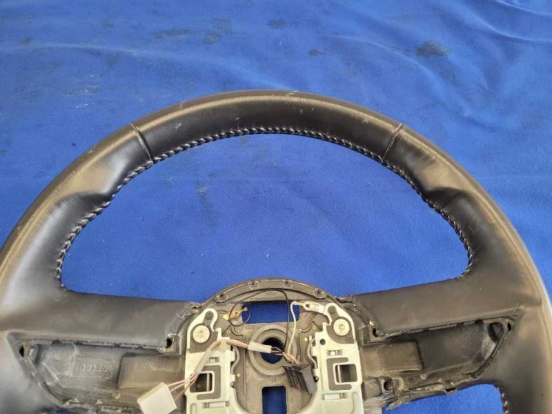 2010-2011 Chevrolet Camaro SS Manual M/T Transmission Steering Wheel C124 - The Parts Farm