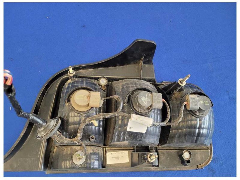 2005-2009 Ford Mustang GT 4.6L Driver LH Rear Taillight Lamp Light Brake 2585 - The Parts Farm