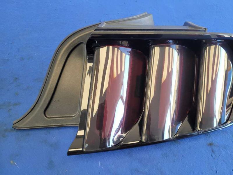 2015-2017 Ford Mustang GT Passenger RH Tinted Taillight Lamp Brake Lens 2632 - The Parts Farm