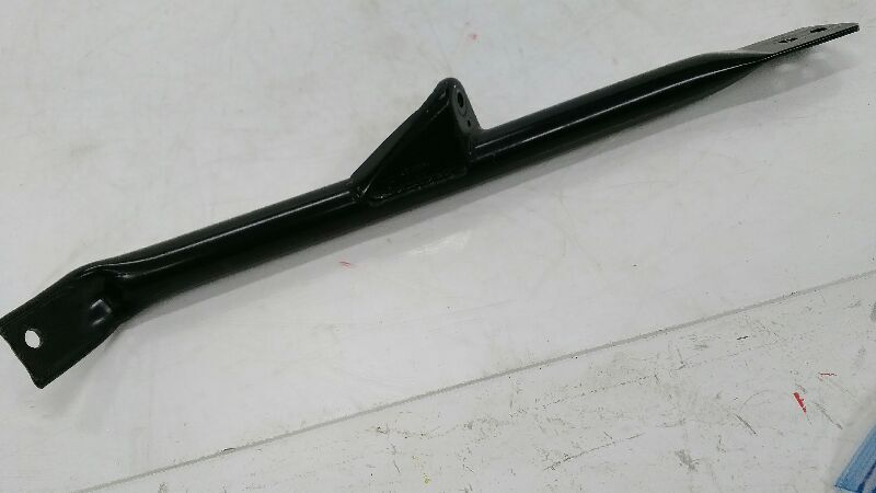 2016 2017 Chevrolet Camaro Chevy Strut Tower Braces Pair Left Right OEM Set - The Parts Farm