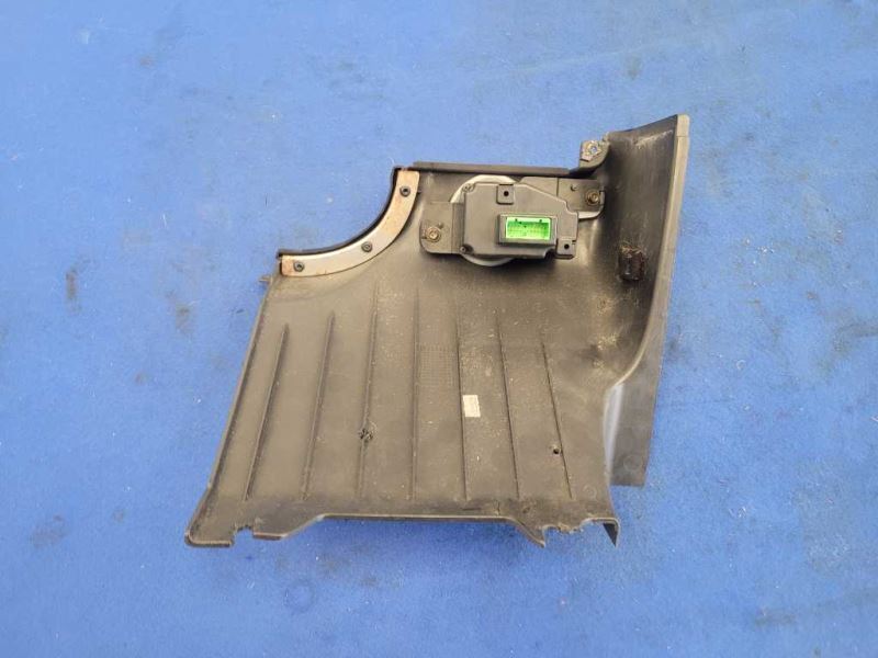 2003-2006 Chevrolet SSR Pickup Truck Lower Column Cover Light Switch 2432 - The Parts Farm