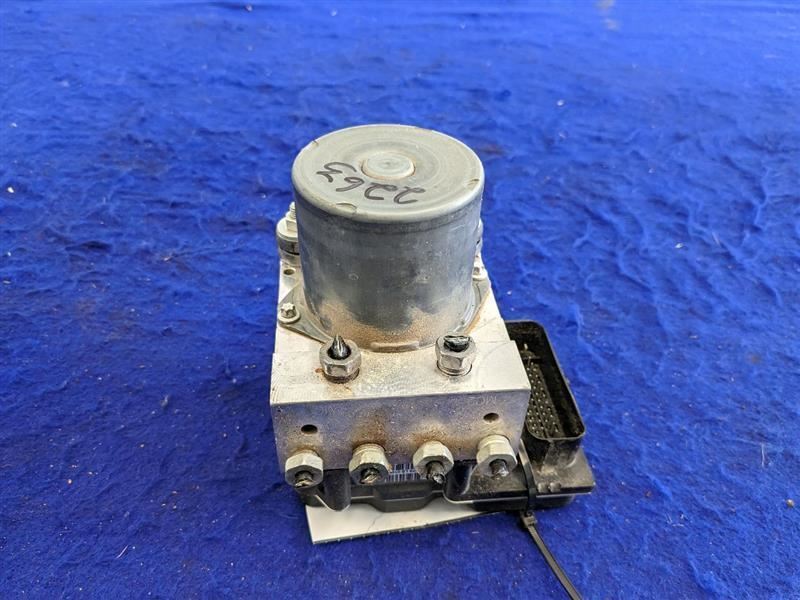 2012-2015 Chevrolet Camaro SS ABS Anti-Lock Brake Module Pump Front Switch 2263 - The Parts Farm