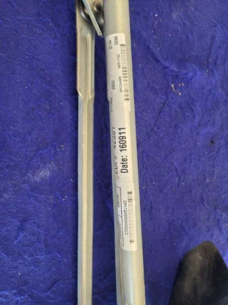 2014-2017 Chevrolet SS 6.2L Sedan Windshield Wiper Linkage Motor 2372 - The Parts Farm