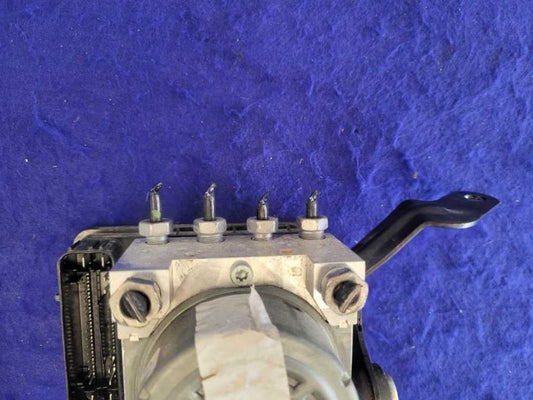 2020 Ford Mustang GT S550 Anti-Lock Brake ABS Module System 2279
