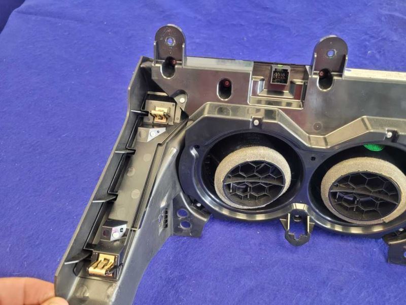2016-2017 Chevrolet Camaro SS Temperature Control Dual Zone CJ2 84078980 2319 - The Parts Farm