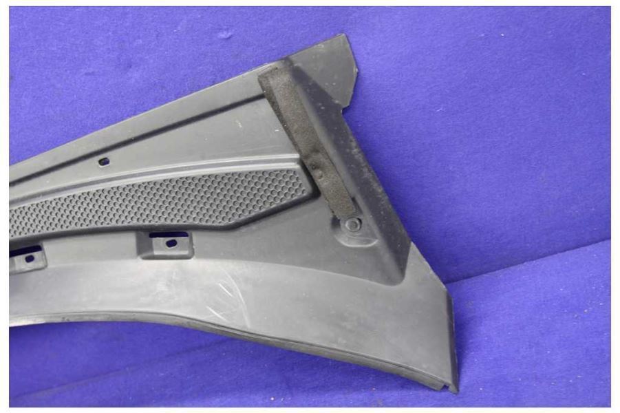 2003 2004 2005 2006 Chevrolet SSR Convertible Truck Windshield Cowl Vent Panel - The Parts Farm