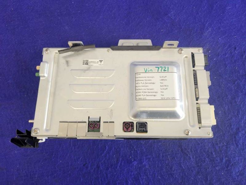 2017 2018 2019 2020 Tesla Model 3 Standard Plus Media Control Module - The Parts Farm