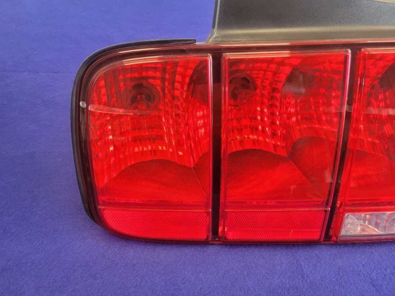 2005-2009 Ford Mustang GT GT500 Driver Left Taillight Rear Lamp Brake 2410 - The Parts Farm