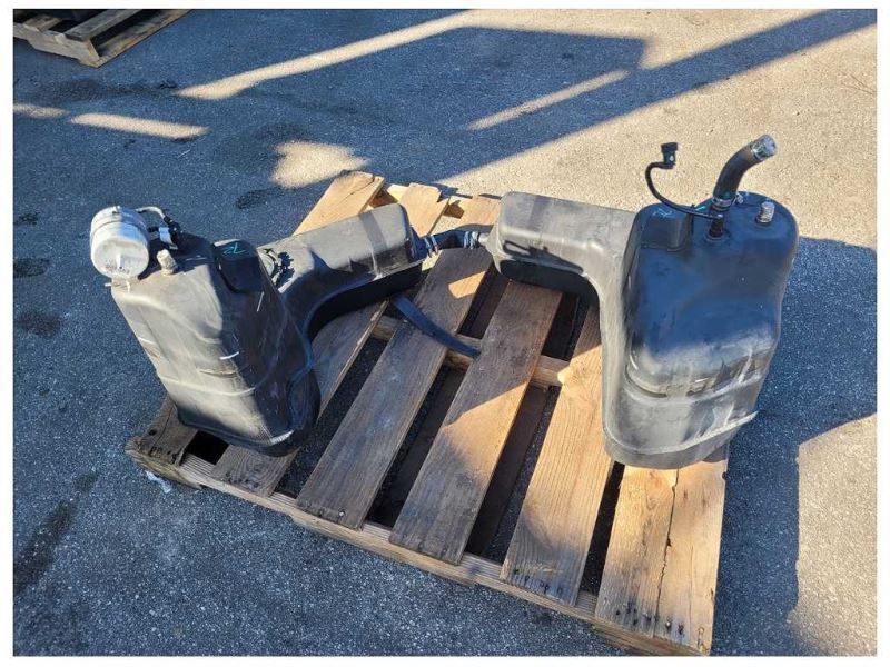 2014 Audi R8 V10 Coupe Fuel Gas Tank Left Right 2136 - The Parts Farm