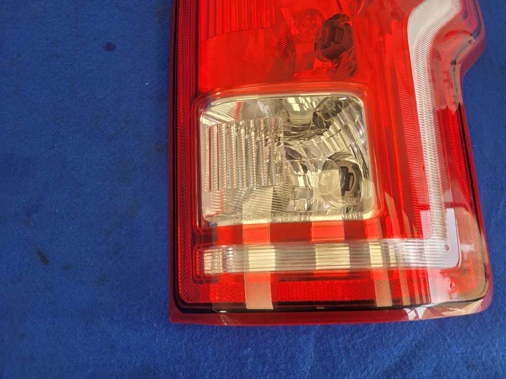 2015-2017 Ford F150 4x4 Pickup Truck Passenger Rear Taillight Brake Light 2505 - The Parts Farm