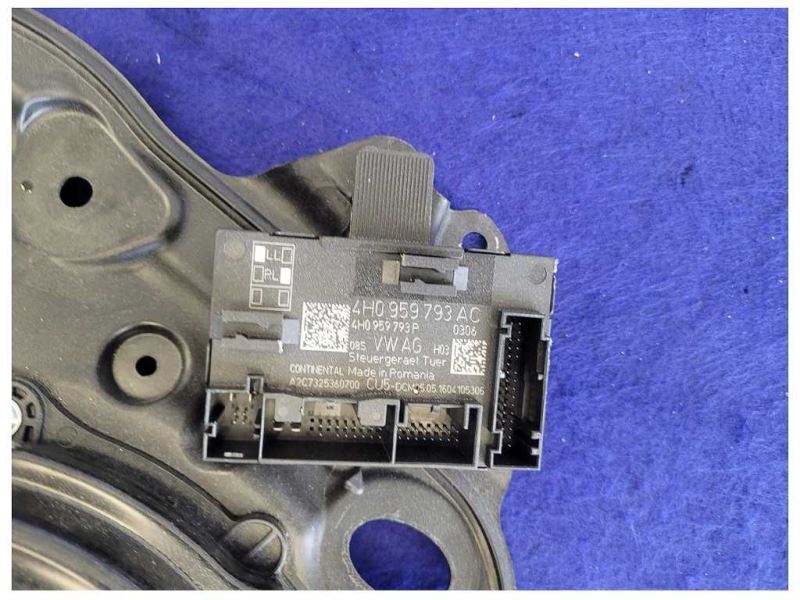 2017 Porsche 911 Turbo 991 Driver Coupe Inner Door Panel Card 2421 - The Parts Farm