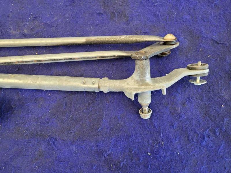 2016-2019 Chevrolet Camaro SS Windshield Wiper Motor Arm Linkage Front Cowl - The Parts Farm
