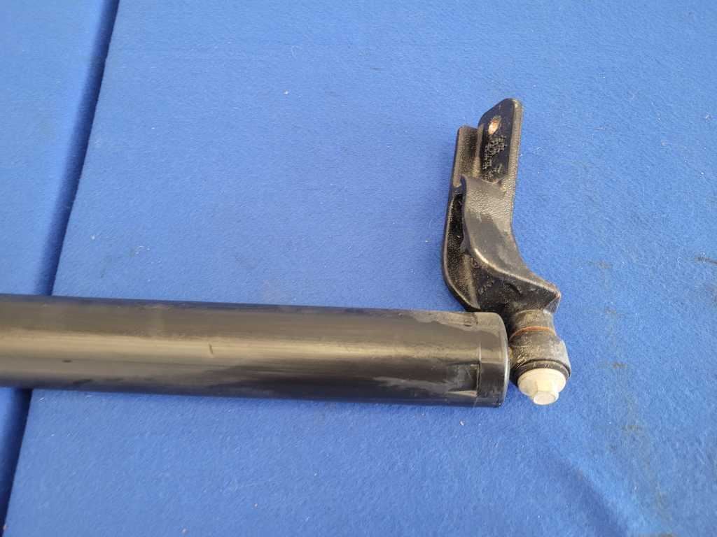 2023 Ford F250 F-250 Super Duty Truck Steering Knuckle Pittman Arm 2558 - The Parts Farm