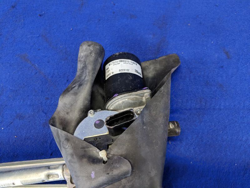 2014-2017 Chevrolet SS Caprice Sedan Windshield Wiper Transmission Motor OEM - The Parts Farm