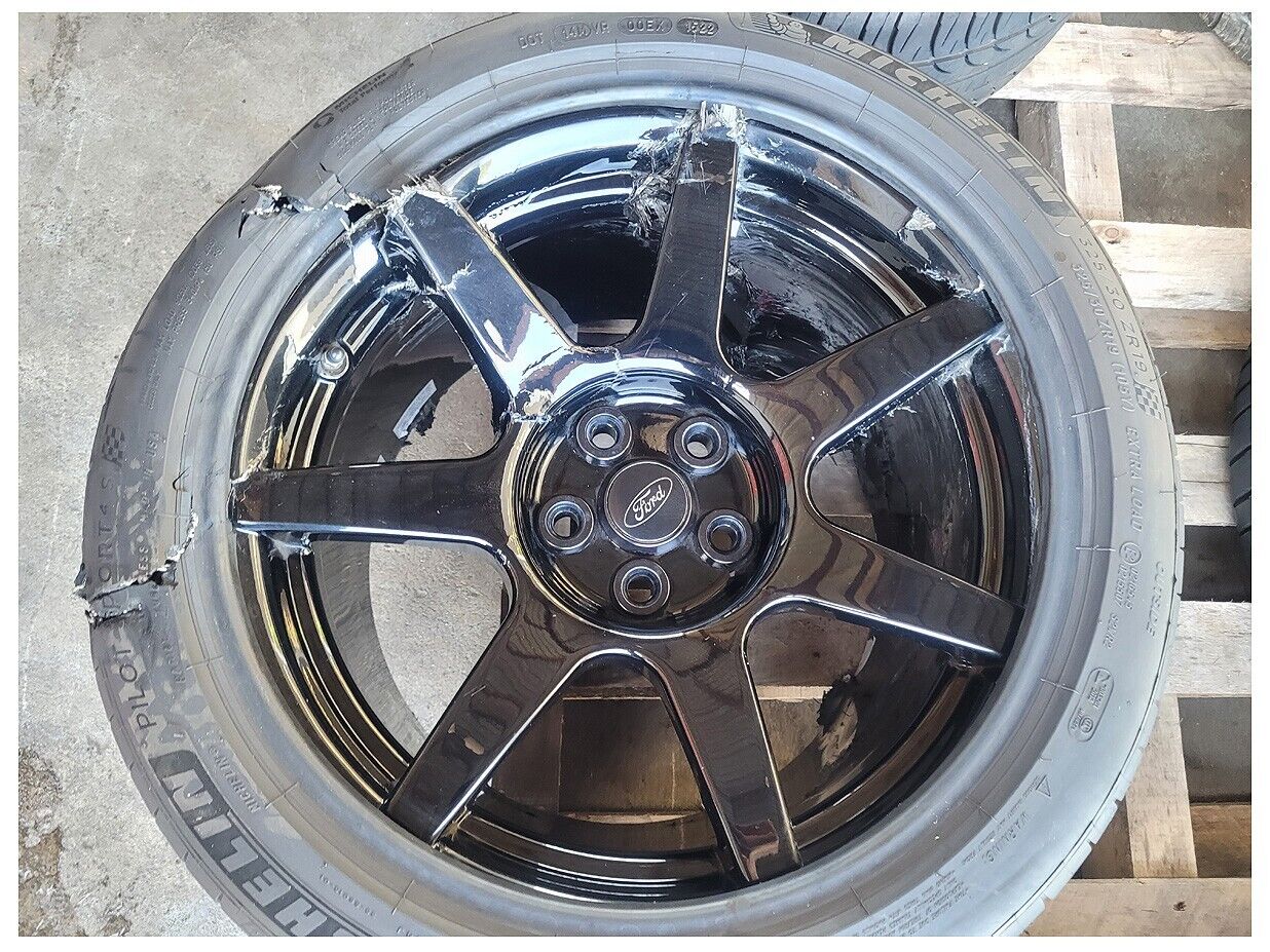 2015-2020 Shelby Mustang GT350R Rear Spoke Carbon Fiber Wheel 19x11.5 +56 96289 - The Parts Farm