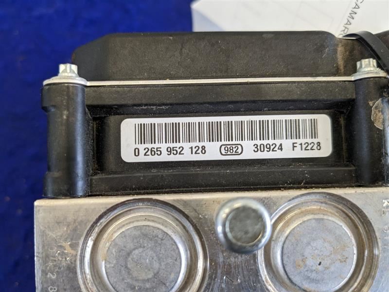2012-2015 Chevrolet Camaro SS ABS Anti-Lock Brake Module Pump Front Switch 2263 - The Parts Farm