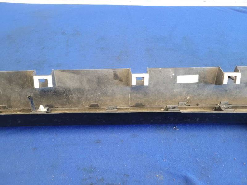2015-2023 Ford Mustang GT S550 Driver Lower Rocker Molding Panel Paint G1 2447 - The Parts Farm