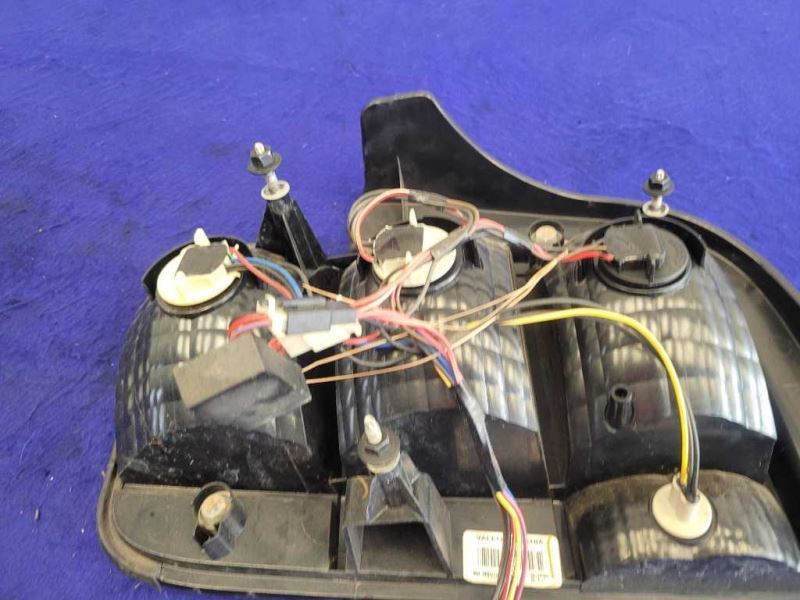 2005-2009 Ford Mustang GT 4.6L Passenger RH Rear Tail Light Brake Lens Lamp 2422 - The Parts Farm