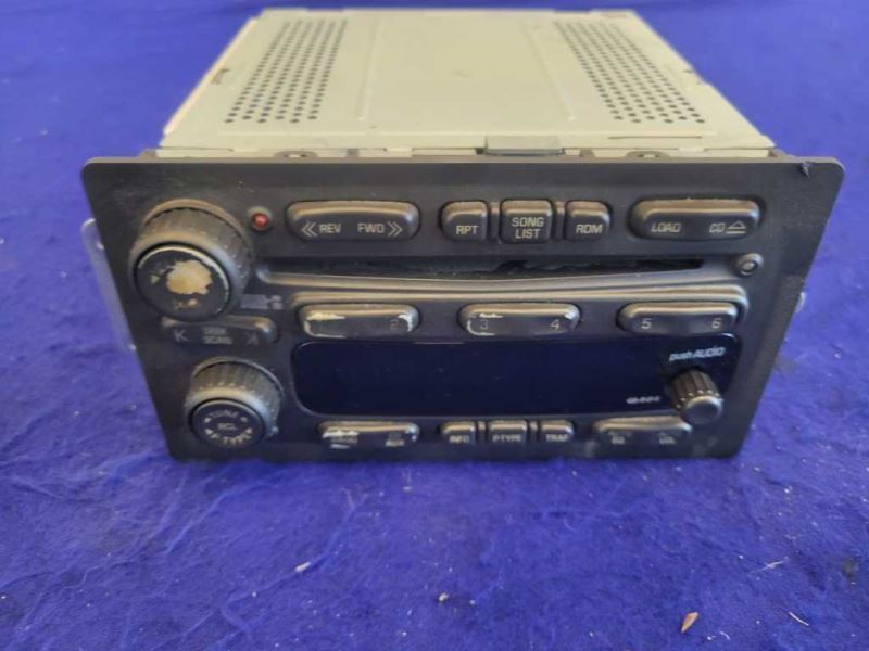 2004 Chevrolet SSR Pickup Truck Audio Radio Stereo Receiver AM FM 2426 - The Parts Farm