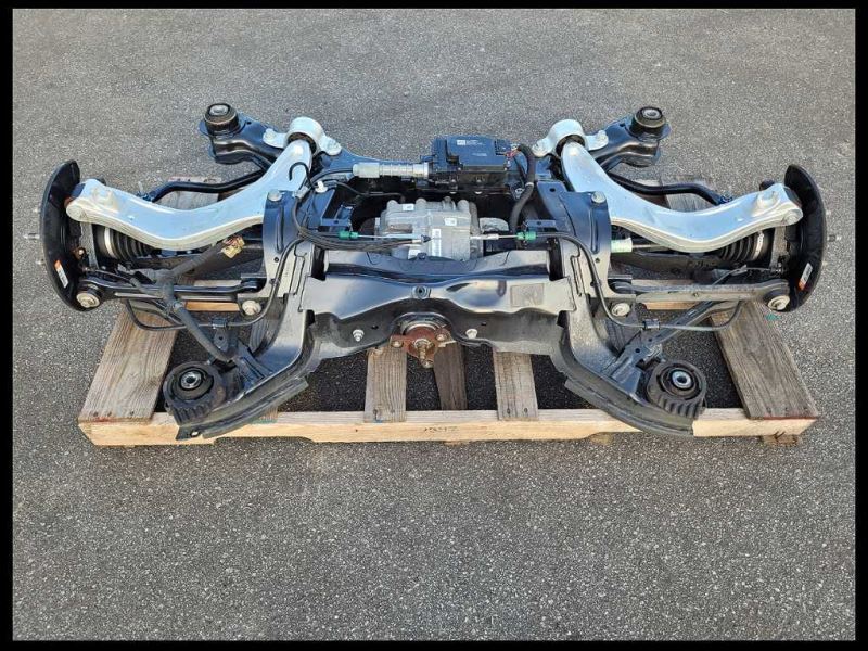 2014-2017 Chevrolet SS Sedan Rear Differential Carrier Automatic 3.27 Ratio GW6 - The Parts Farm