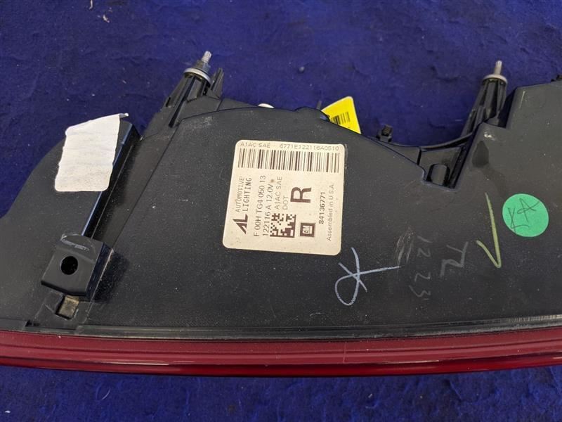 2016-2018 Chevrolet Camaro LS LT SS Passenger Taillight Lamp Lens New Take Off - The Parts Farm