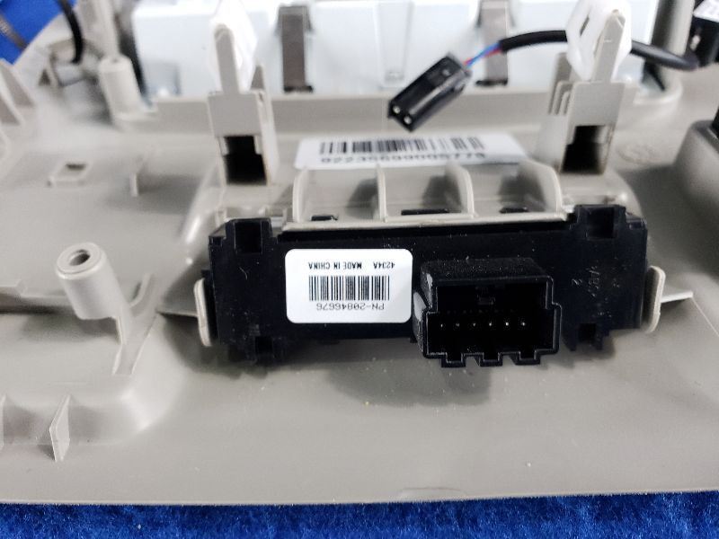 2013 2014 Chevy Camaro Overhead Sunroof Control Console Chevrolet Lighted - The Parts Farm