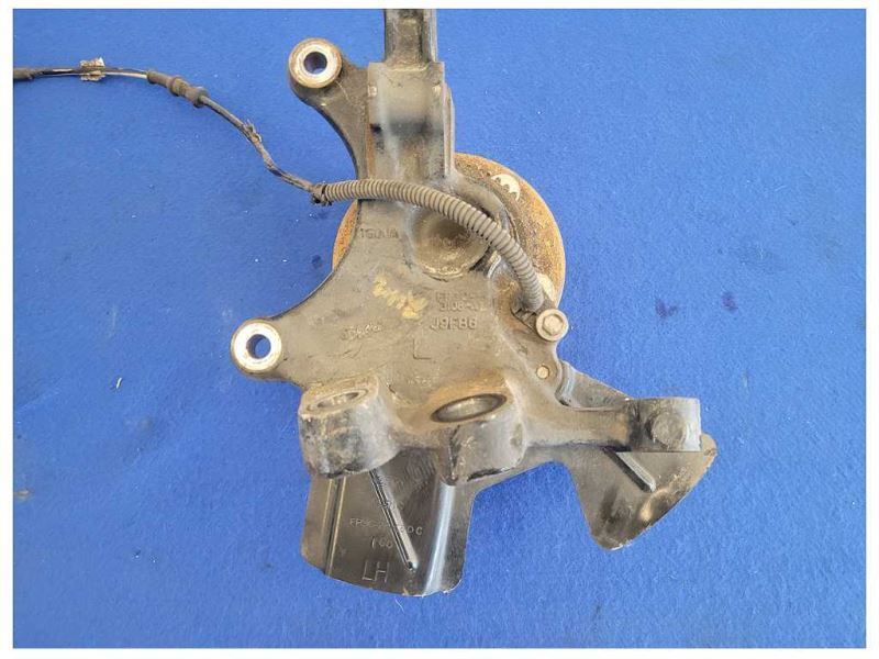 2018-2023 Ford Mustang GT S550 Driver LH Front Spindle Knuckle Hub 2587 - The Parts Farm