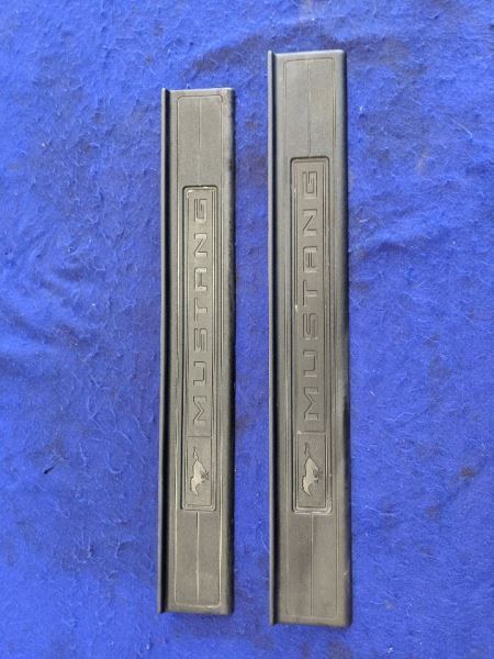 2015-2023 Ford Mustang GT S550 Door Sill Scuff Plate Trim Molding Pair OEM - The Parts Farm