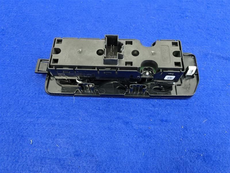 2015-2020 Ford F150 Pickup Truck Driver Left Front Door Switch Window - The Parts Farm
