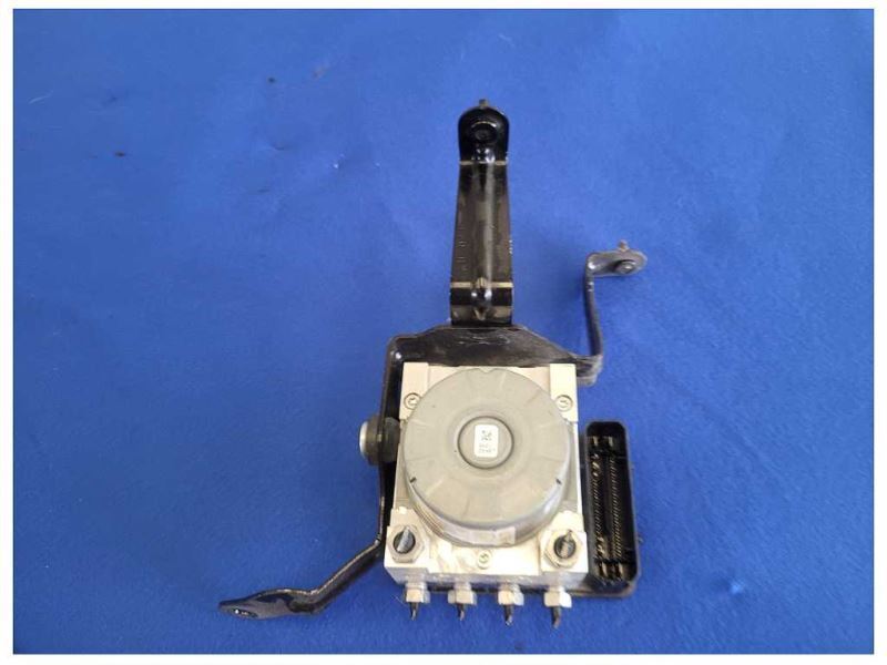2019-2020 Ford Mustang GT S550 ABS Module Anti-Lock Brake Pump 2574 - The Parts Farm
